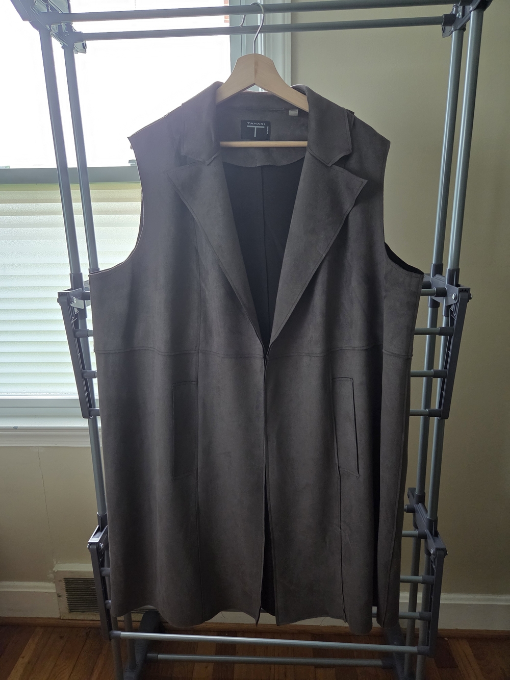 Tahari Women's Suede-Look Vest in Charcoal